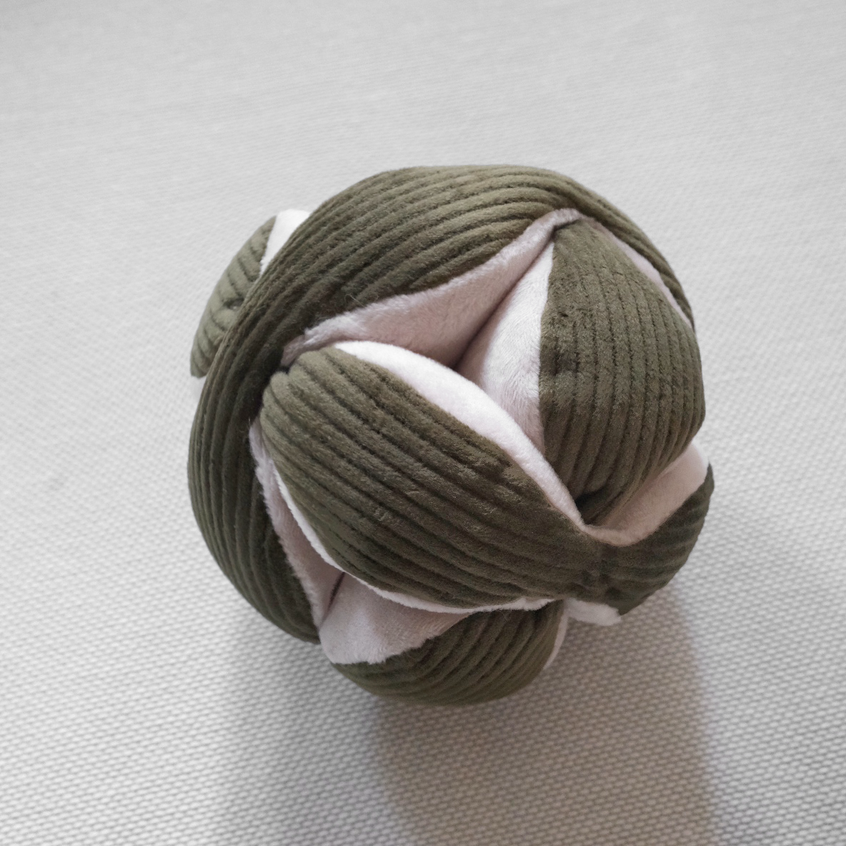 Lambwolf Collective: Monti Dog Enrichment Toy